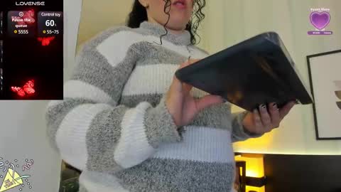 Snapshot of valeriaa_soler chatting on March 1, 1:07 pm Valeria online show from March 1, 1:07 pm