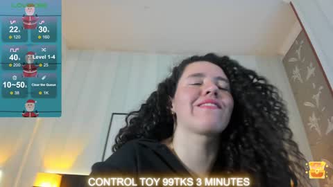 Snapshot of valeriaa_soler chatting on December 14, 1:27 pm Valeria online show from December 14, 1:27 pm