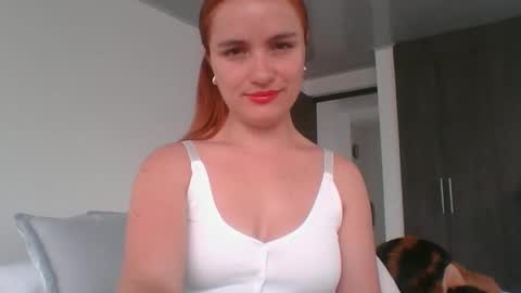 valeriafrannco online show from May 27, 6:16 pm