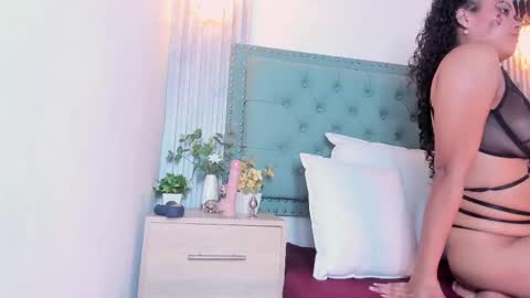 Snapshot of valeriajlio chatting on October 16, 6:54 pm Valeria online show from October 16, 6:54 pm