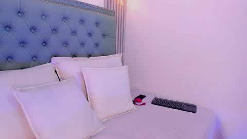 Snapshot of valeriajlio chatting on October 9, 7:18 pm Valeria online show from October 9, 7:18 pm