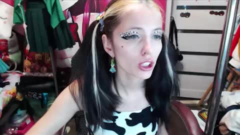 ValeriaXKiss online show from December 19, 5:49 pm