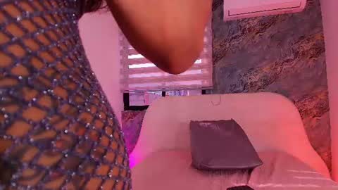 Valerie online show from July 28, 8:52 pm