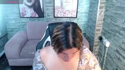 valerie_b online show from February 5, 3:02 am