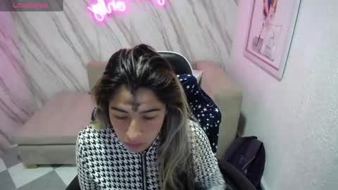 valerie_b online show from March 6, 4:08 am