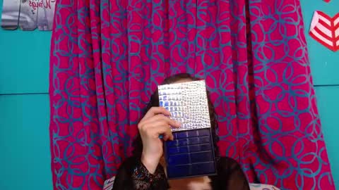 vale online show from November 18, 8:32 pm