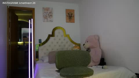 valeriecollinss_ online show from June 11, 2:53 am