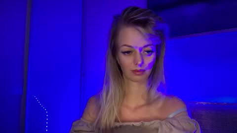 Valerie  online show from January 6, 10:24 pm