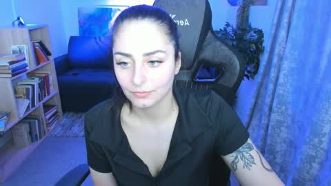 Valerie online show from April 2, 2:03 pm