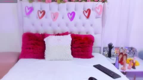 Snapshot of valerik_cano chatting on February 14, 12:14 pm valeria111111 online show from February 14, 12:14 pm