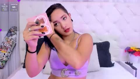 Snapshot of valerik_cano chatting on October 3, 12:32 pm valeria111111 online show from October 3, 12:32 pm