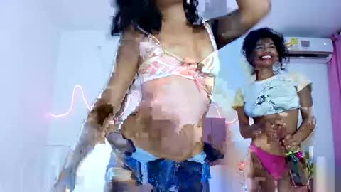 Snapshot of valerin_salazar chatting on October 20, 9:18 pm valeria online show from October 20, 9:18 pm
