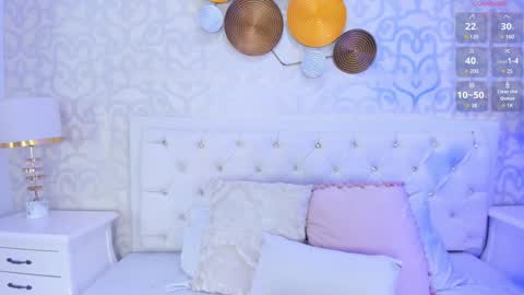   online show from December 13, 12:06 pm