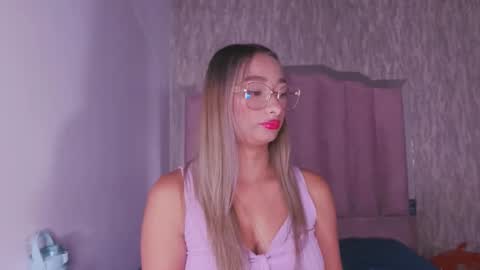 Snapshot of valery_97 chatting on October 15, 3:09 am Valeryn online show from October 15, 3:09 am