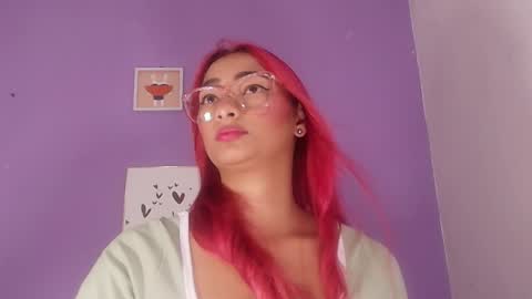 Snapshot of valery_97 chatting on December 28, 3:04 am Valeryn online show from December 28, 3:04 am