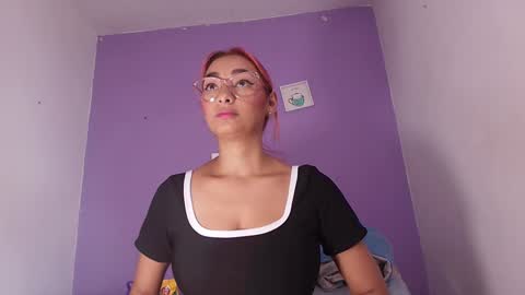 Snapshot of valery_97 chatting on January 11, 3:02 am Valeryn online show from January 11, 3:02 am