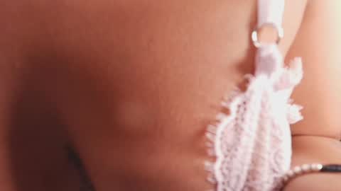 Snapshot of valery_97 chatting on December 17, 3:06 am Valeryn online show from December 17, 3:06 am
