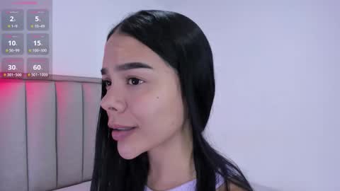 Snapshot of valery__nova chatting on September 25, 2:43 am Cris online show from September 25, 2:43 am