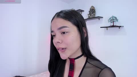 Snapshot of valery__nova chatting on December 21, 1:53 pm Cris online show from December 21, 1:53 pm