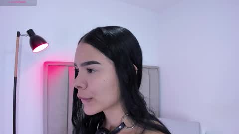 Snapshot of valery__nova chatting on October 13, 2:47 am Cris online show from October 13, 2:47 am