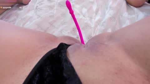 Snapshot of valery__nova chatting on January 15, 8:26 pm Cris online show from January 15, 8:26 pm
