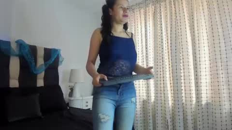 valery_hot692 online show from July 5, 4:01 pm