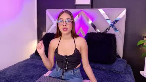 valery_jjones online show from January 14, 8:47 pm