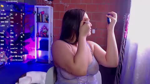 valery_moon24 online show from July 27, 7:44 pm