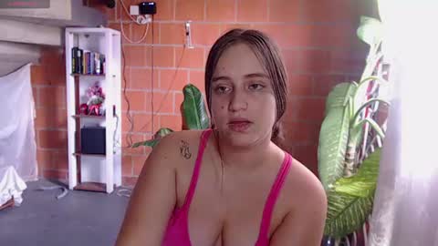 valery_moon24 online show from July 17, 8:01 pm