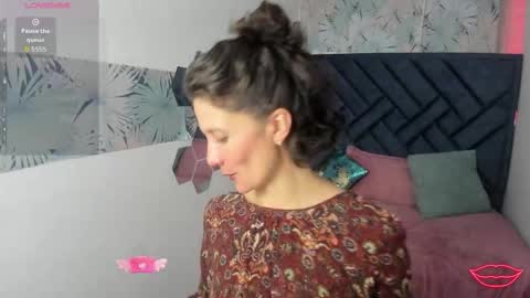 VALERY MORE online show from February 15, 3:00 pm