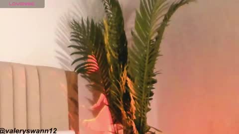 Snapshot of valery_swan1 chatting on March 3, 2:22 am Valery swan1 online show from March 3, 2:22 am