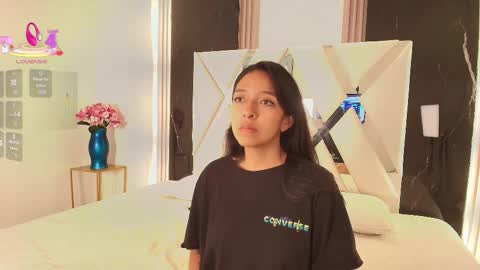 Snapshot of valery_wang chatting on March 2, 11:41 am Val online show from March 2, 11:41 am