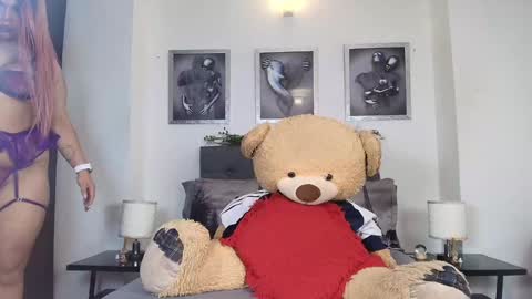 Snapshot of valeryharriz chatting on February 8, 6:01 am valeryharriz online show from February 8, 6:01 am