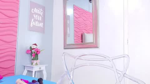 Snapshot of valerynbrown chatting on December 30, 7:53 pm valery online show from December 30, 7:53 pm
