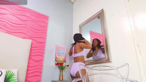Snapshot of valerynbrown chatting on March 4, 8:27 pm valery online show from March 4, 8:27 pm