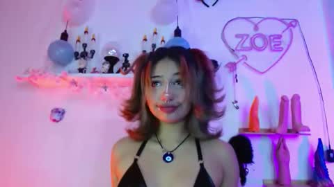 zoe online show from December 5, 7:37 pm
