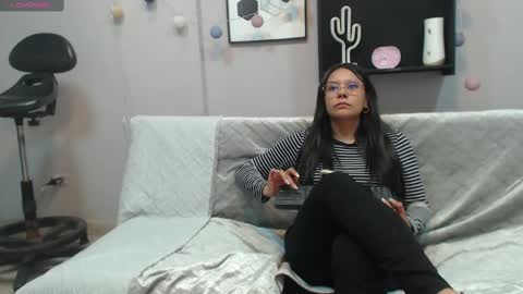 Snapshot of valevicious chatting on February 21, 7:32 pm valevicious online show from February 21, 7:32 pm