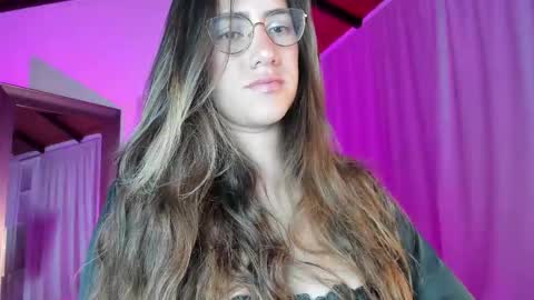 valey_x online show from November 20, 4:46 am