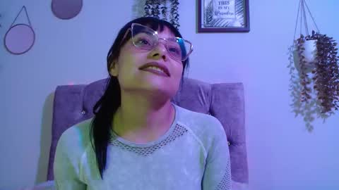 valkiry_ online show from March 2, 10:04 pm