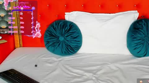 Snapshot of valleriejonnes chatting on February 22, 2:59 pm Valerie Val V online show from February 22, 2:59 pm