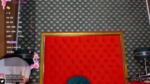 Snapshot of valleriejonnes chatting on March 9, 11:03 pm Valerie Val V online show from March 9, 11:03 pm