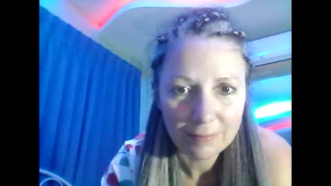 Snapshot of valleriwind chatting on January 20, 1:00 pm ValleriWind online show from January 20, 1:00 pm