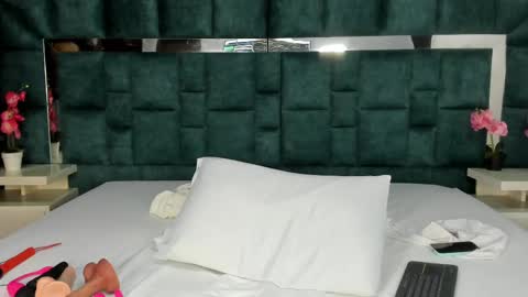 valtira nova online show from September 13, 6:49 pm