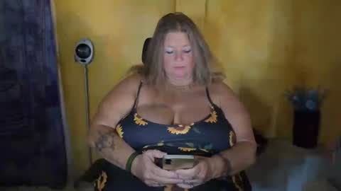 vampwoman online show from July 13, 6:36 am