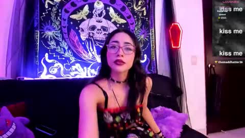 vampy_dolll online show from September 15, 5:27 am