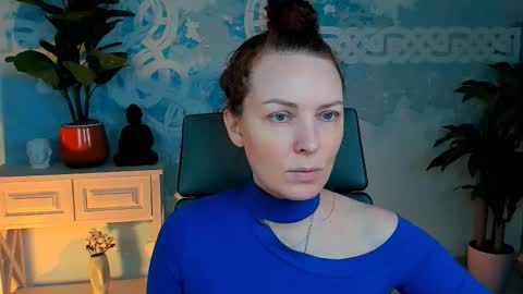 Snapshot of vandarossi chatting on September 26, 10:13 am Vanda online show from September 26, 10:13 am