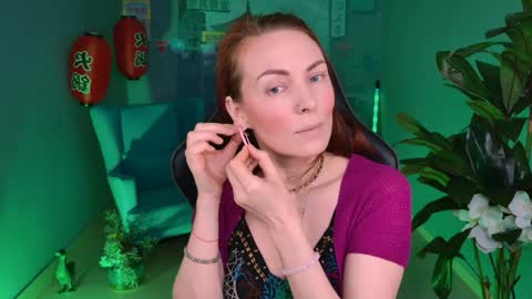 Snapshot of vandarossi chatting on January 31, 6:13 am Vanda online show from January 31, 6:13 am