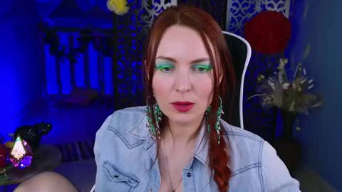 Snapshot of vandarossi chatting on March 12, 3:29 pm Vanda online show from March 12, 3:29 pm