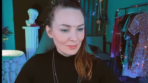 Snapshot of vandarossi chatting on December 29, 3:13 pm Vanda online show from December 29, 3:13 pm