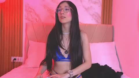 vane_coral online show from May 7, 11:47 am